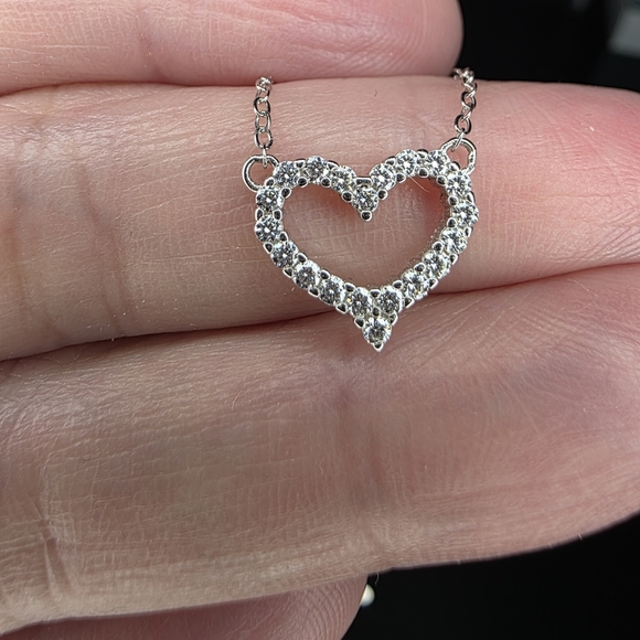✨ Moissanite Open Heart Necklace – S925 Sterling Silver (18”) - Picture 1 of 4